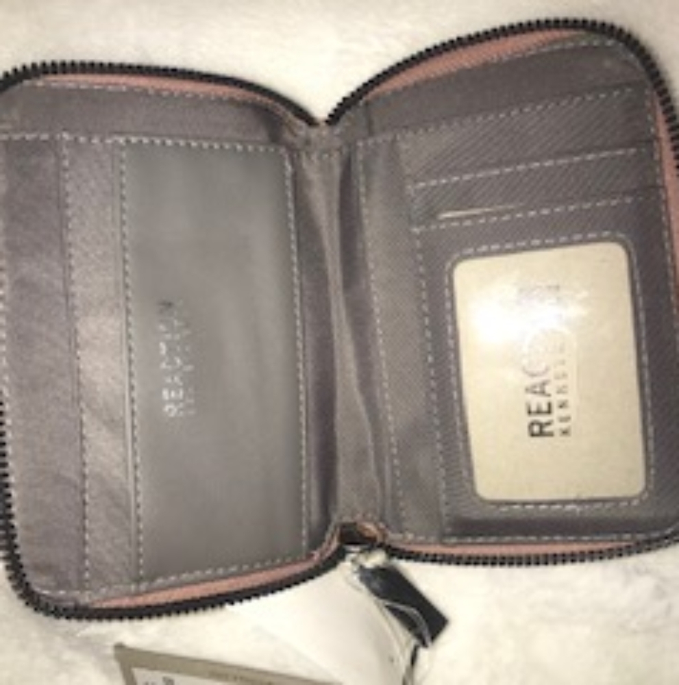 wallet - Picture 2 of 2